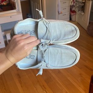 Hey dudes for sale!! Comment and I will get back to you!!